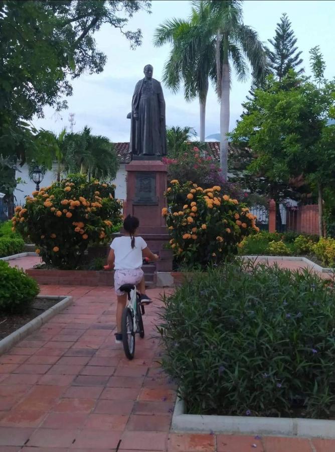 Hospedaje Casa TelloS Santa Fe de Antioquia Exterior foto